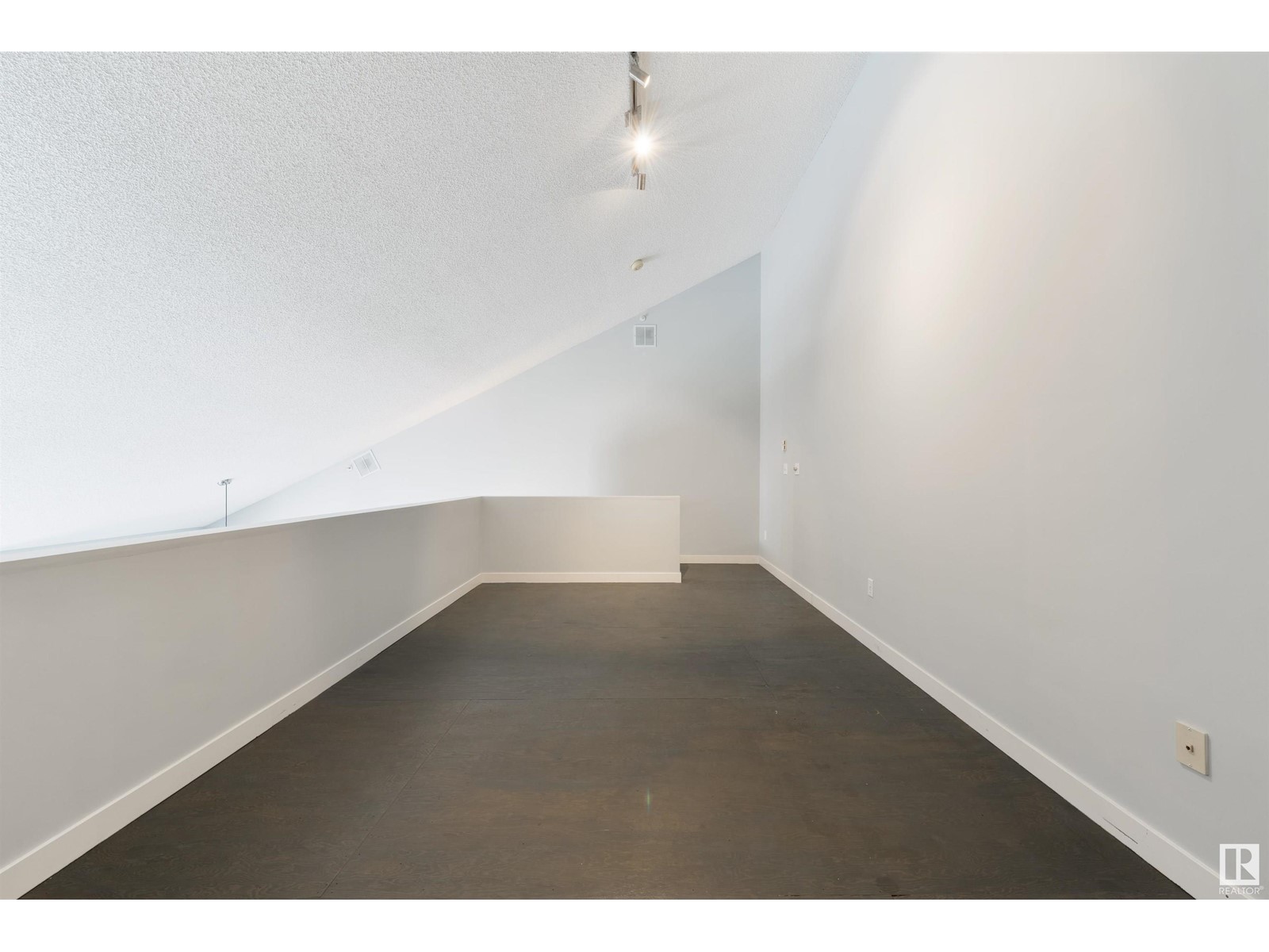 #409 10153 117 St Nw, Edmonton, Alberta  T5K 1X5 - Photo 18 - E4437223