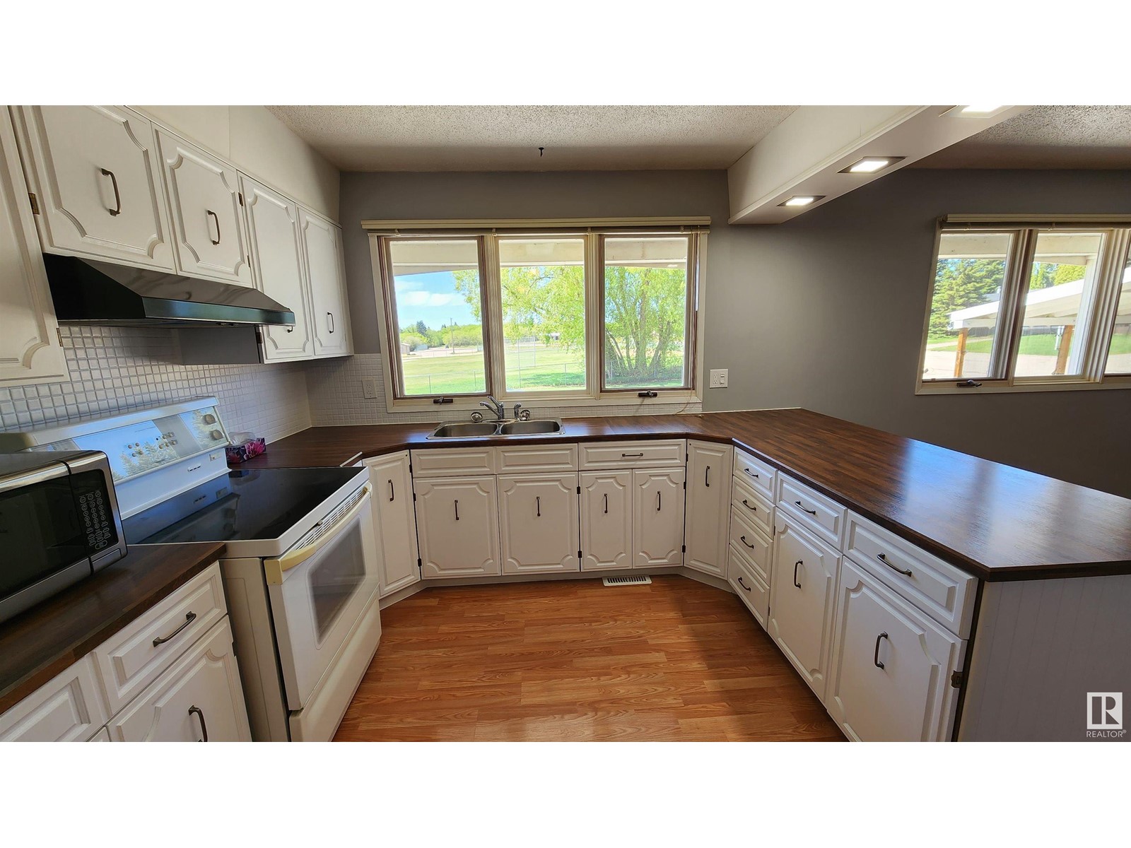 5413 50 St, Elk Point, Alberta  T0A 1A0 - Photo 12 - E4437224
