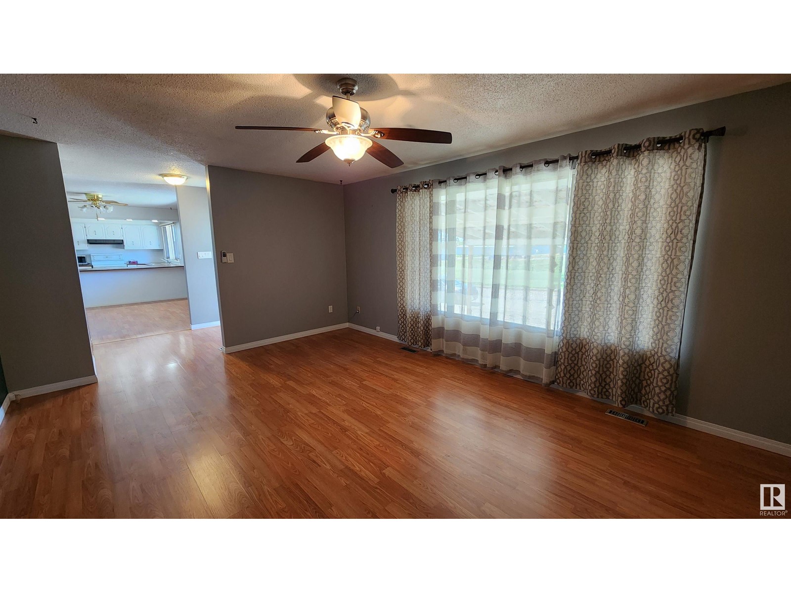 5413 50 St, Elk Point, Alberta  T0A 1A0 - Photo 7 - E4437224