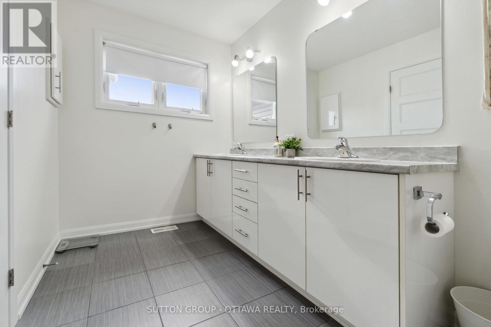 14 Graham Street, Carleton Place, Ontario  K7C 0H7 - Photo 21 - X12156686