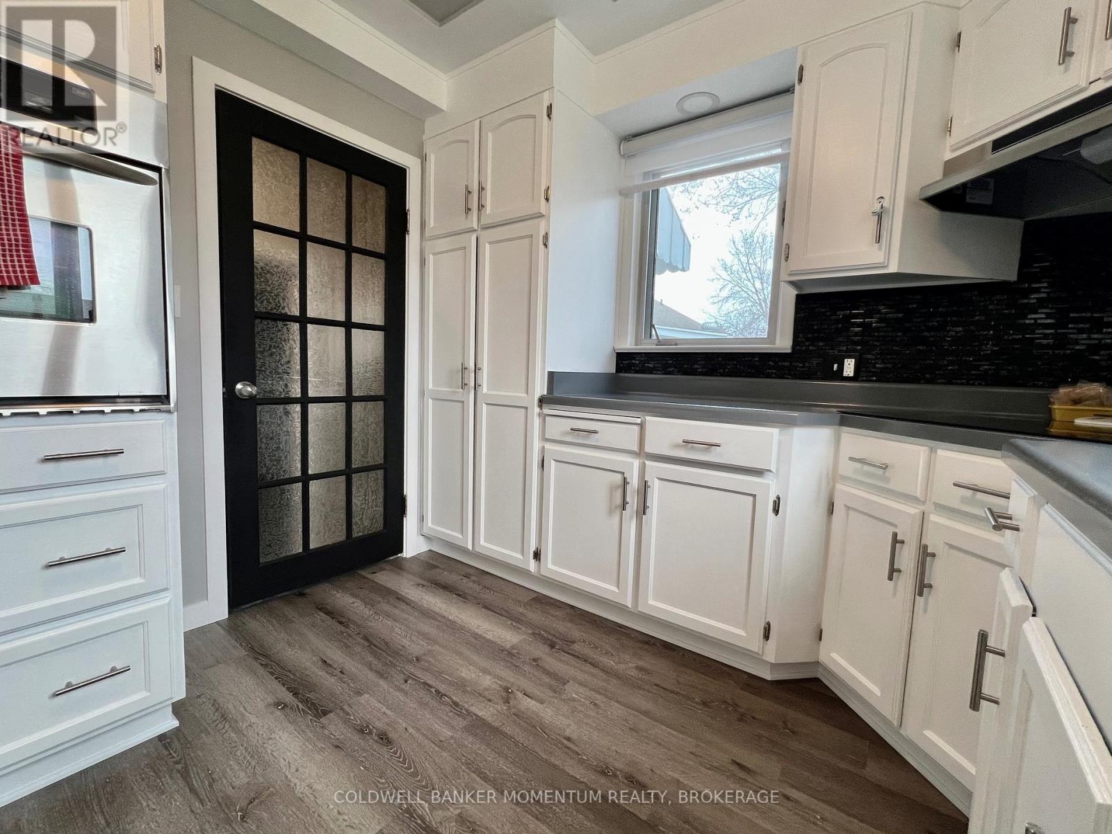 43 Beamer Avenue, St. Catharines (Bunting/linwell), Ontario  L2M 2L6 - Photo 13 - X12097722