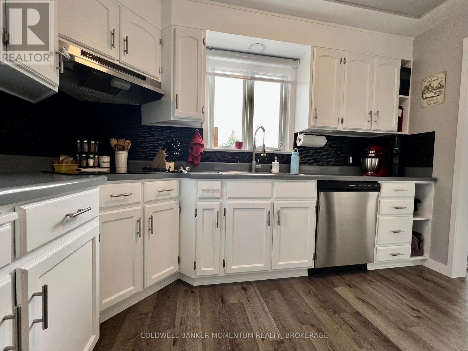 43 Beamer Avenue, St. Catharines (Bunting/linwell), Ontario  L2M 2L6 - Photo 14 - X12097722