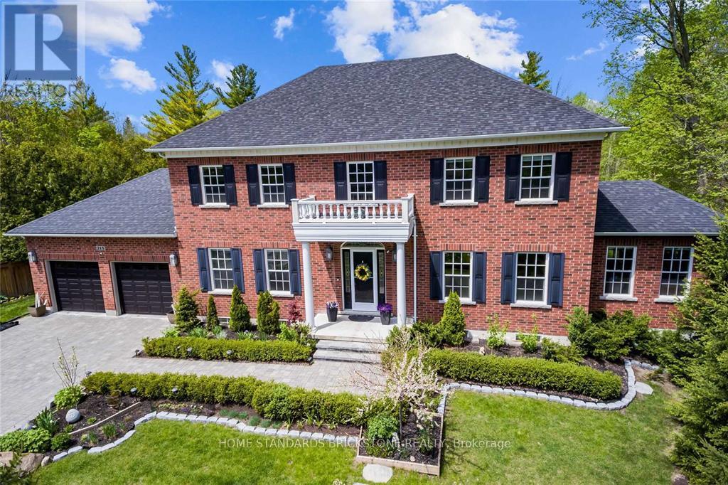 215 Dock Road, Barrie, Ontario  L4N 7S9 - Photo 1 - S12156836