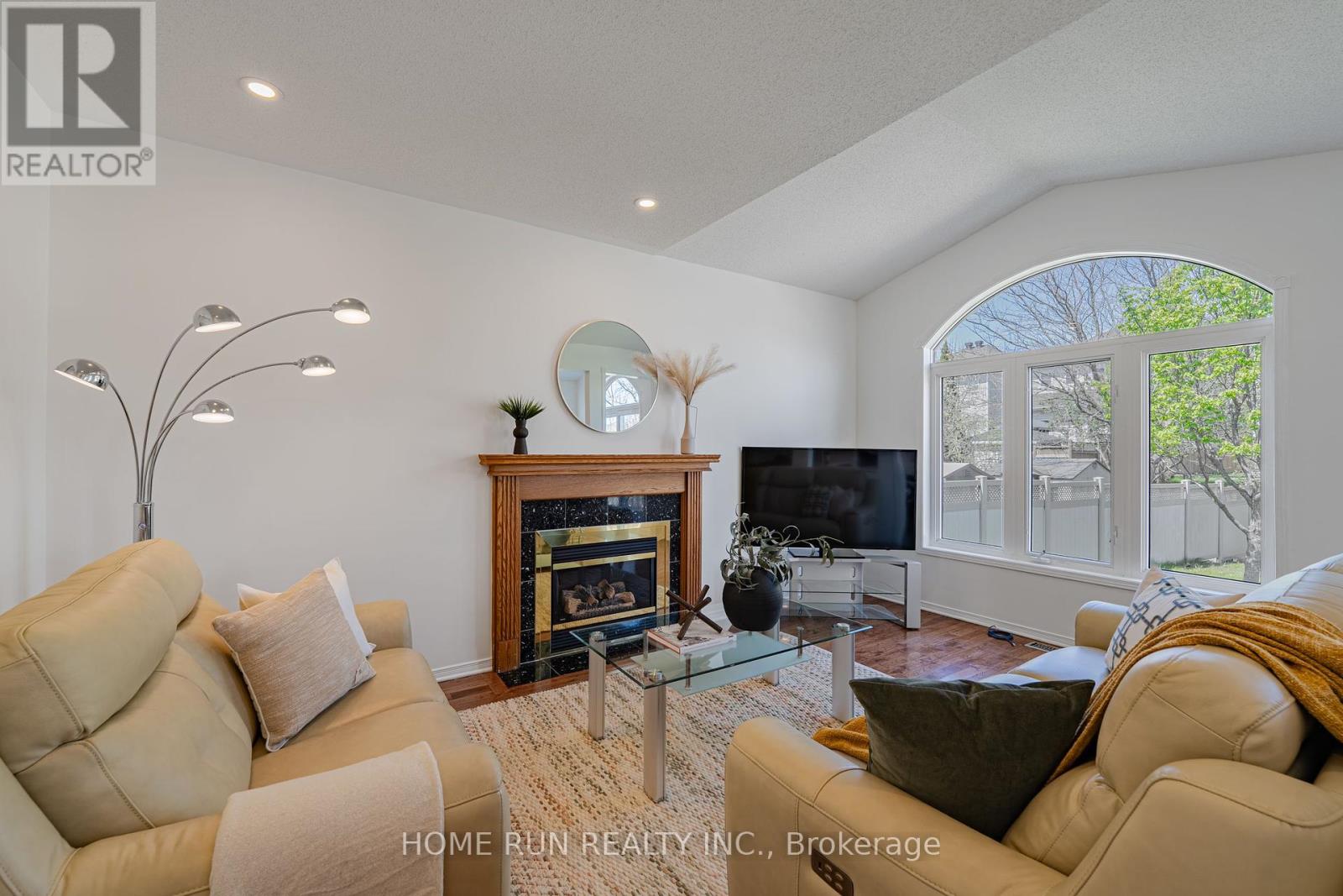 6 Cheltonia Way, Ottawa, Ontario  K2T 1G1 - Photo 19 - X12156850
