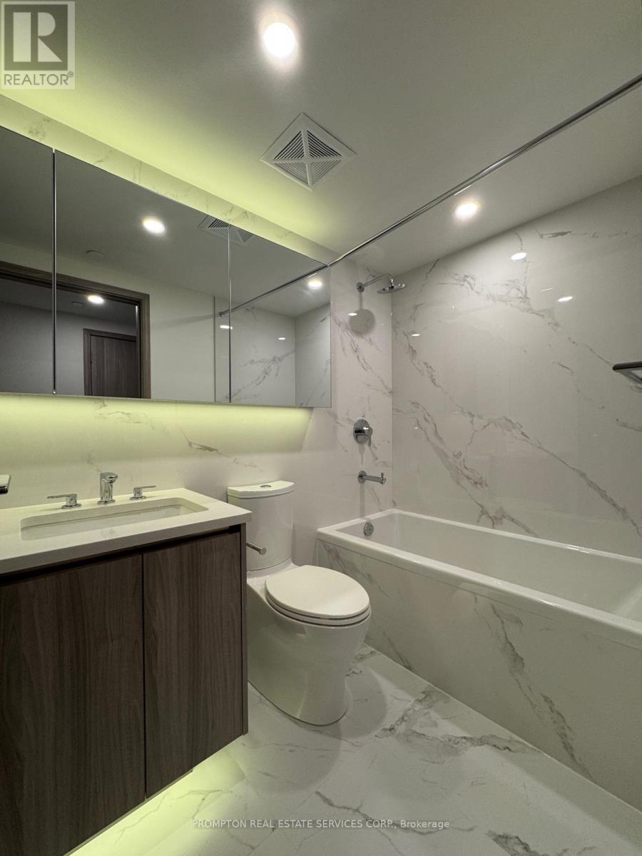 817 - 1 Concord Cityplace Way, Toronto, Ontario  M5V 0X3 - Photo 8 - C12156845