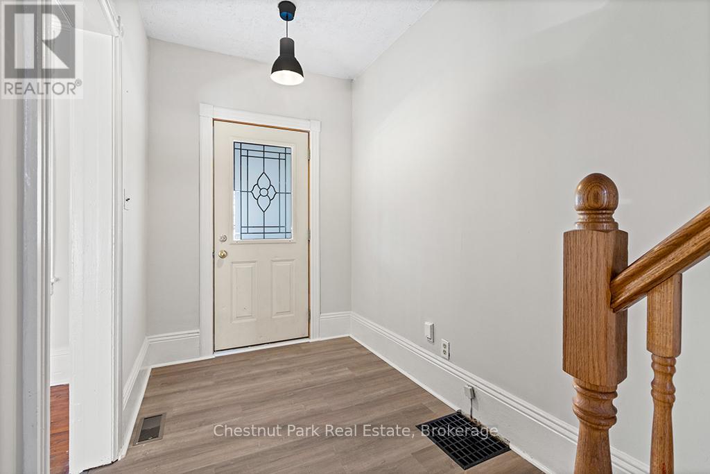 1068 2nd Avenue W, Owen Sound, Ontario  N4K 4M9 - Photo 8 - X12058986