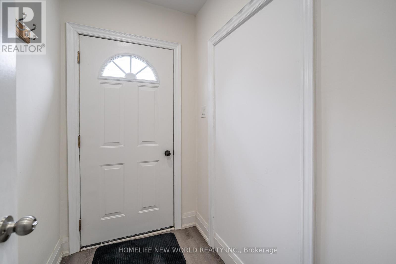 1046 Western Avenue, Peterborough Central, Ontario  K9J 5W4 - Photo 5 - X12156851