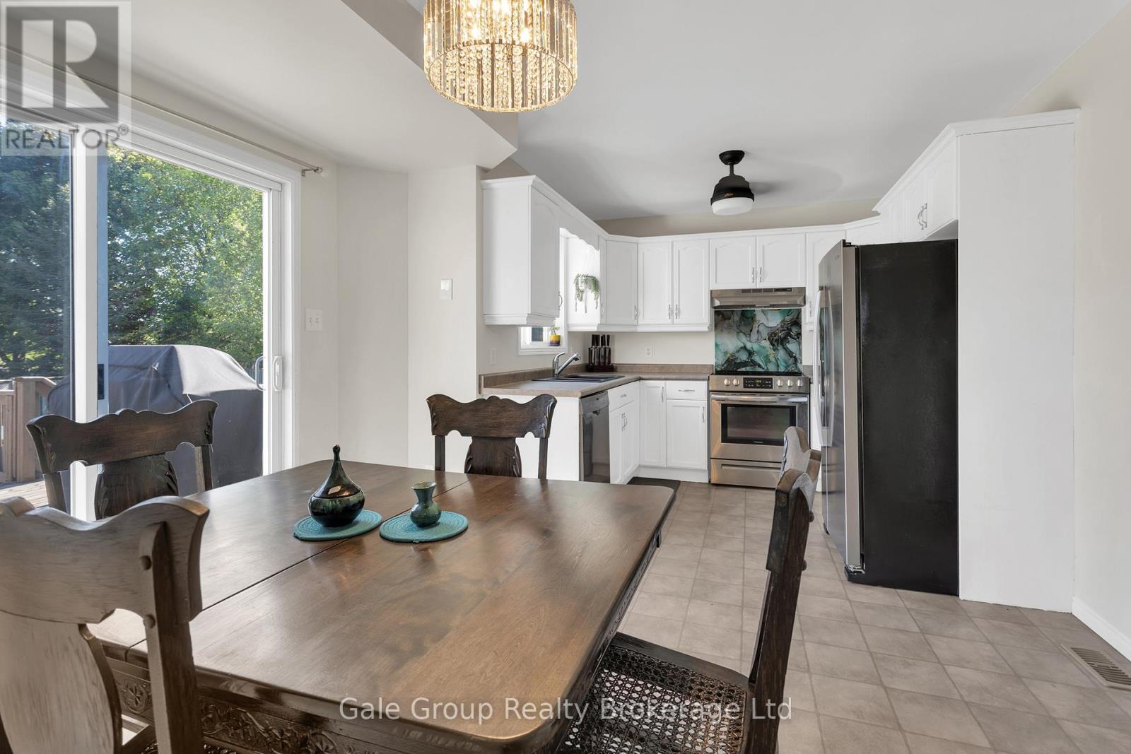 27 Crusoe Place, Ingersoll, Ontario  N5C 4G2 - Photo 7 - X12156852