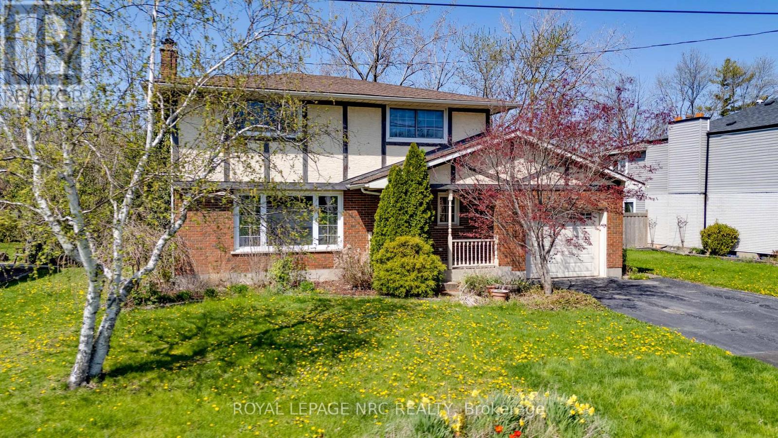 Property at 40 LINDBERGH DRIVE image 3