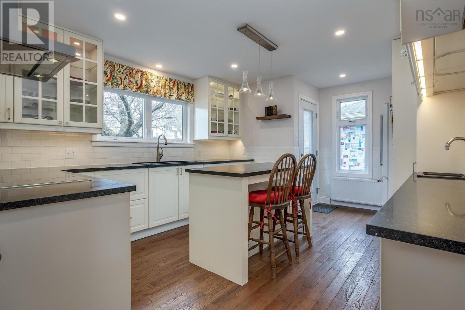 7133 Murdoch Avenue, Halifax, Nova Scotia  B3L 2G9 - Photo 15 - 202504655