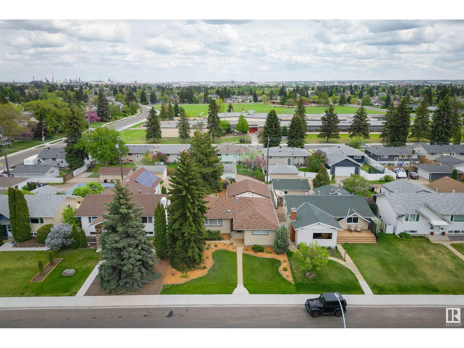 9431 74 St Nw Nw, Edmonton, Alberta  T6B 2B5 - Photo 3 - E4425456