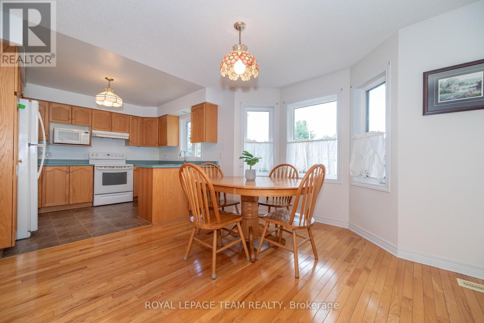 Property at 807 KEDROSKY DRIVE image 3