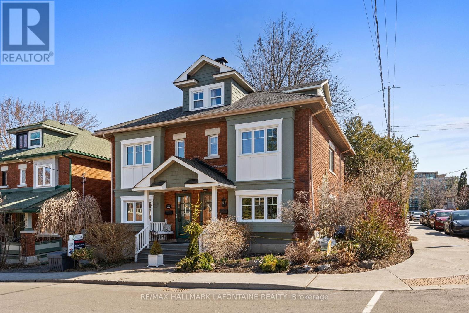 143 Blackburn Avenue, Ottawa, Ontario  K1N 8A6 - Photo 2 - X12135632