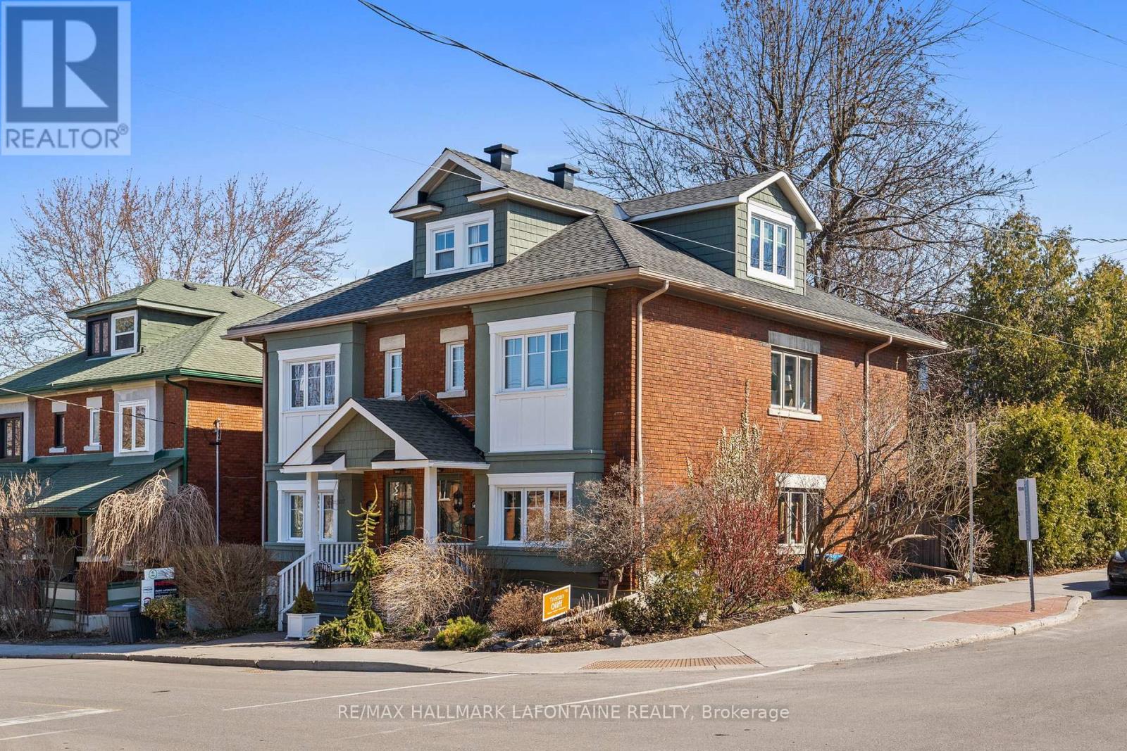143 Blackburn Avenue, Ottawa, Ontario  K1N 8A6 - Photo 1 - X12135632
