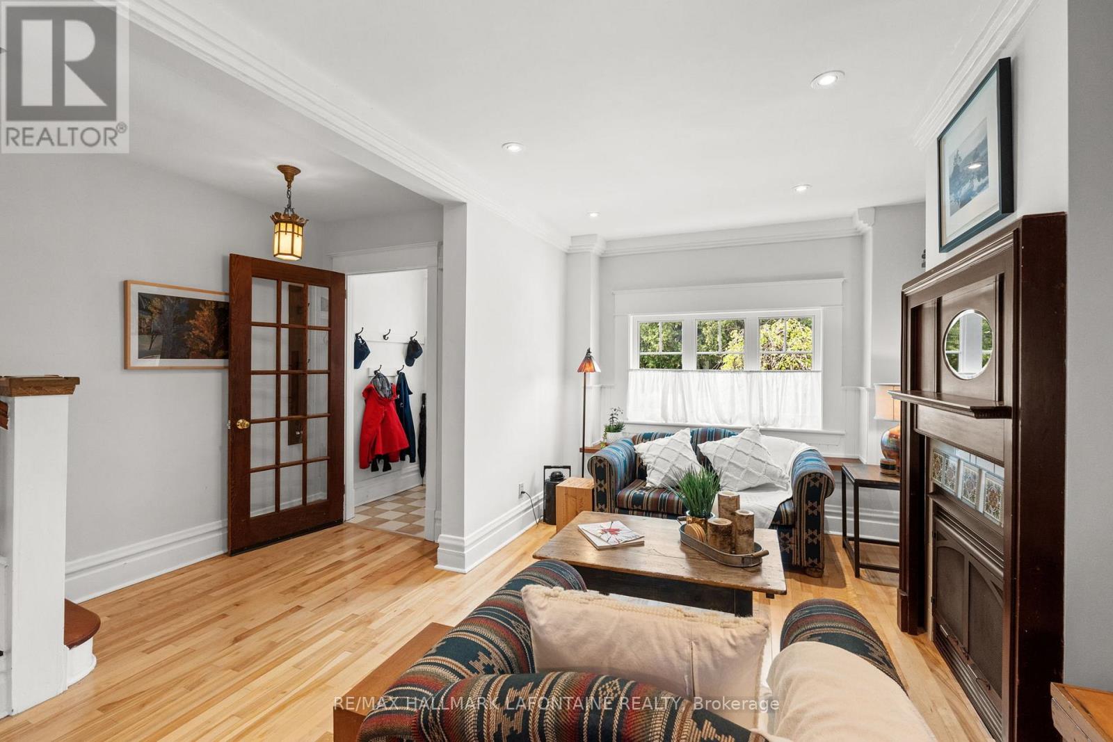 143 Blackburn Avenue, Ottawa, Ontario  K1N 8A6 - Photo 4 - X12135632