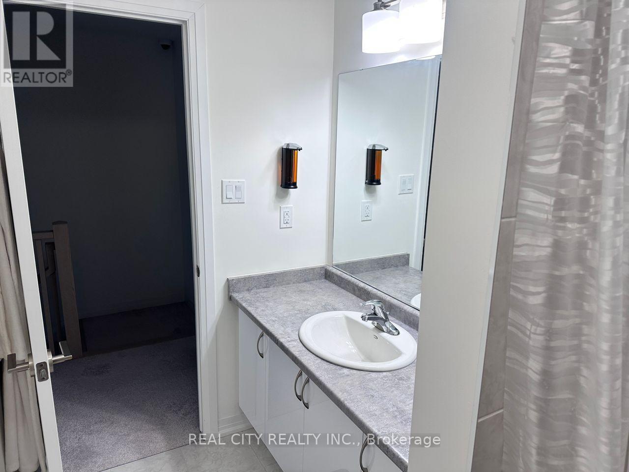 37 George Brier Drive W, Brant (Paris), Ontario  N3L 0L1 - Photo 11 - X12156858