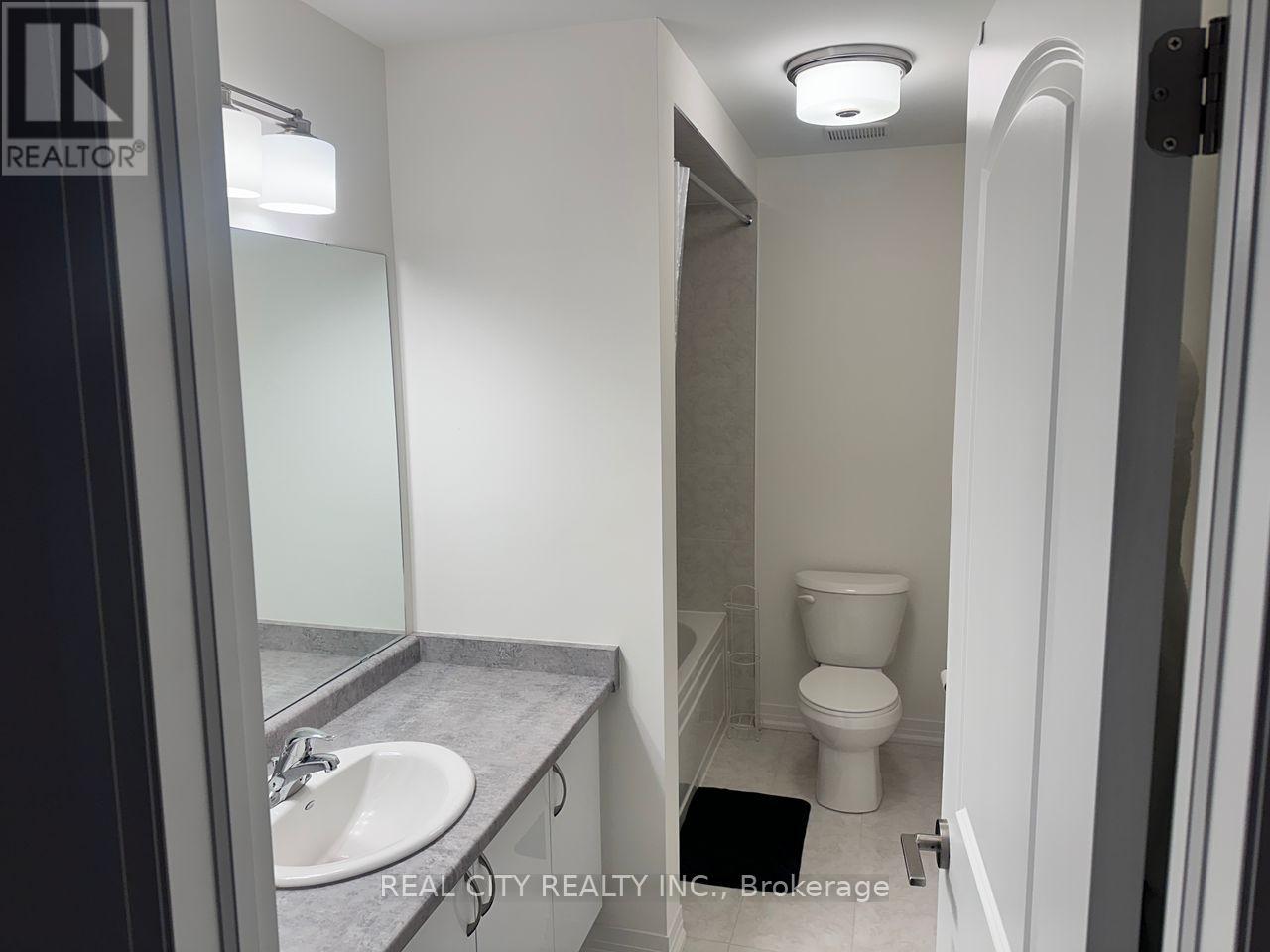 37 George Brier Drive W, Brant, Ontario  N3L 0L1 - Photo 12 - X12156858