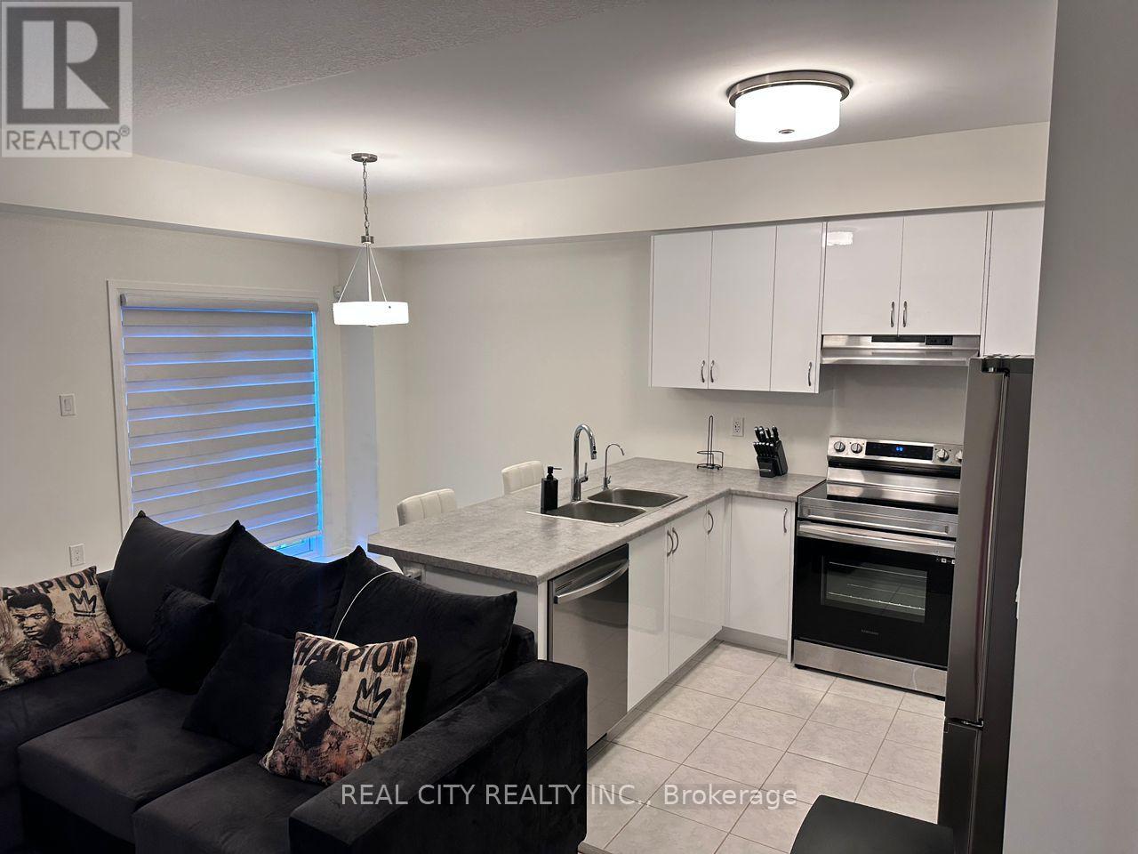 37 George Brier Drive W, Brant (Paris), Ontario  N3L 0L1 - Photo 4 - X12156858