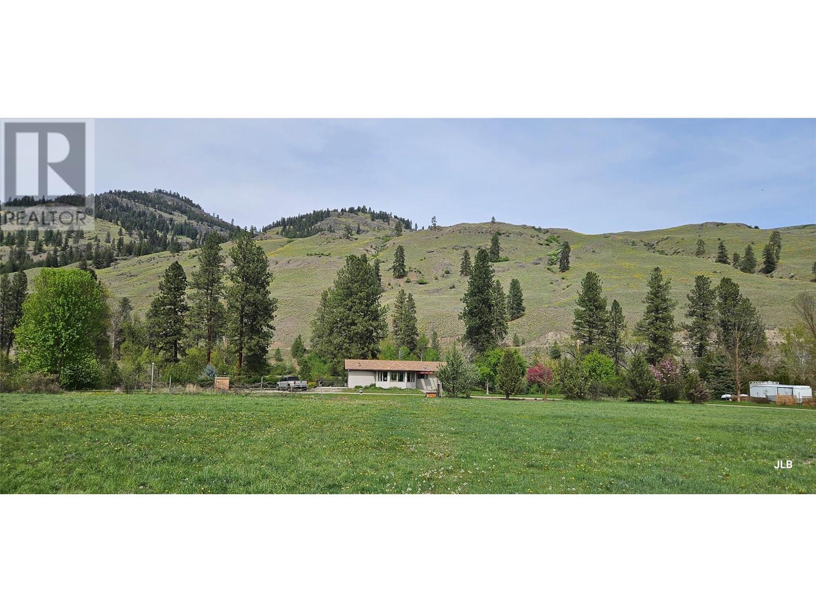 3225 Hwy 3, Rock Creek, British Columbia  V0H 1Y0 - Photo 3 - 10326575