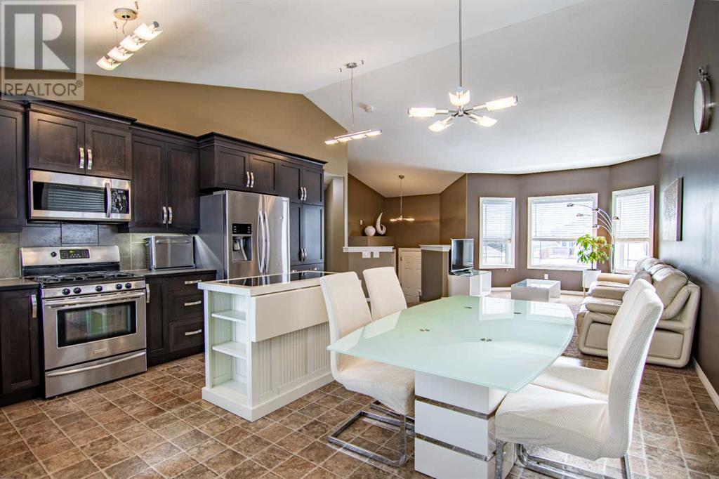 35 Vath Place, Red Deer, Alberta  T4R 0G2 - Photo 7 - A2207282