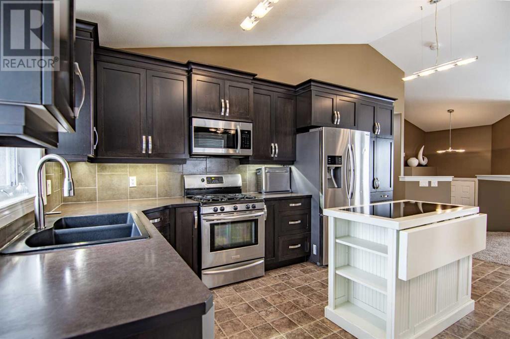35 Vath Place, Red Deer, Alberta  T4R 0G2 - Photo 8 - A2207282