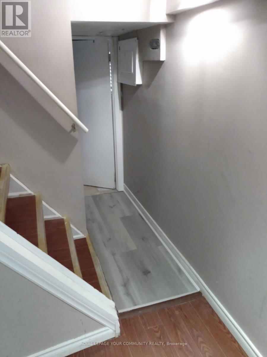 69 Laing Street, Toronto, Ontario  M4L 1C2 - Photo 13 - E12156879