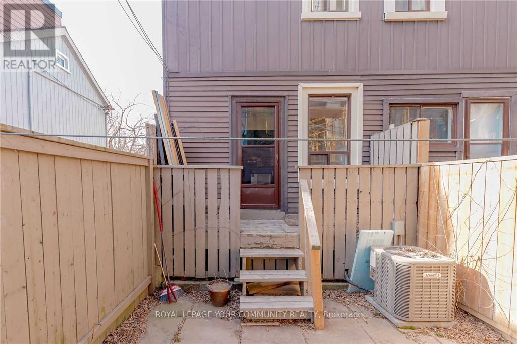 69 Laing Street, Toronto, Ontario  M4L 1C2 - Photo 16 - E12156879