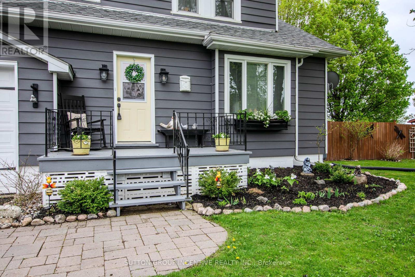 Property at 357 LAFONTAINE ROAD W image 4