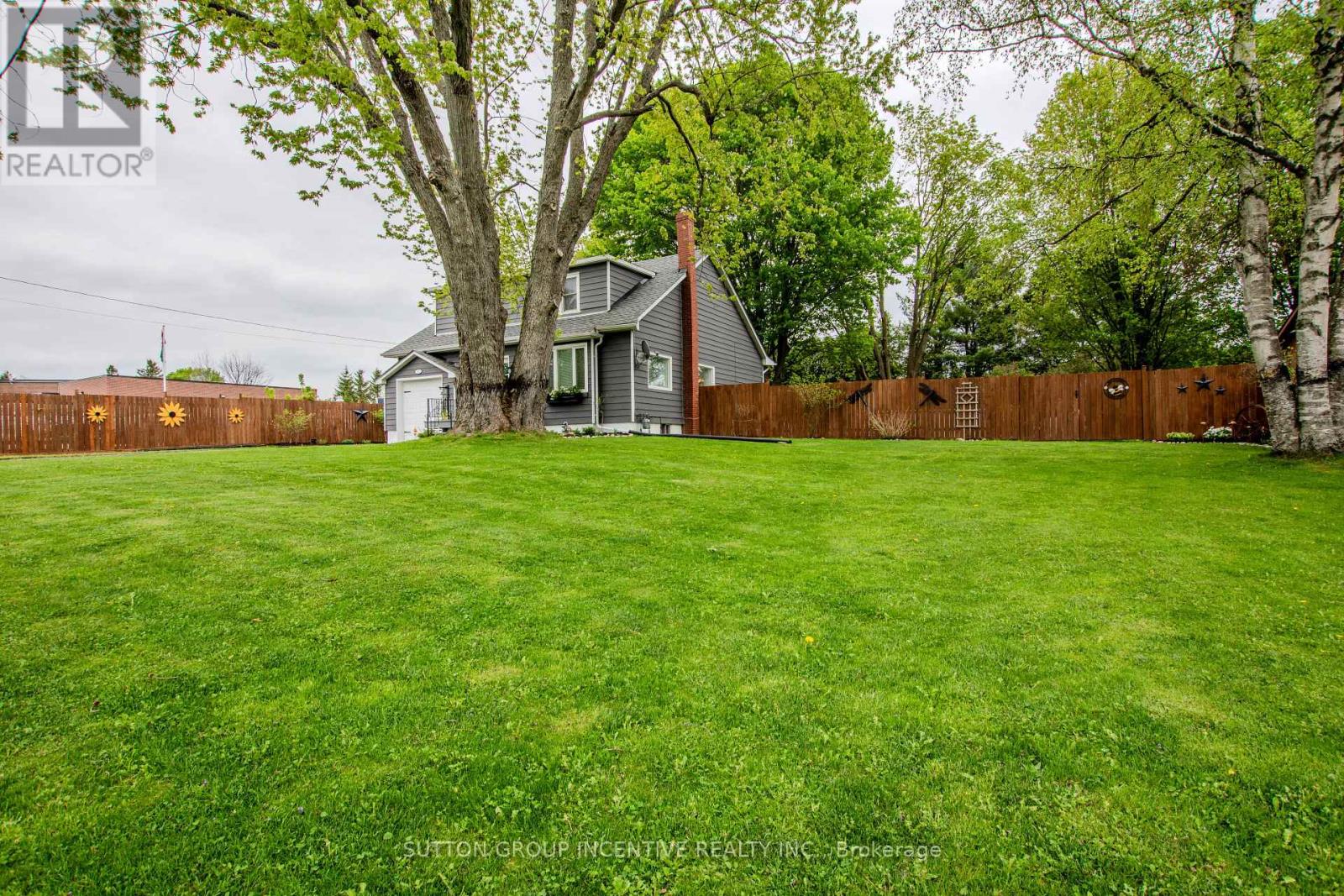 357 Lafontaine Road W, Tiny, Ontario  L9M 0H1 - Photo 6 - S12156873