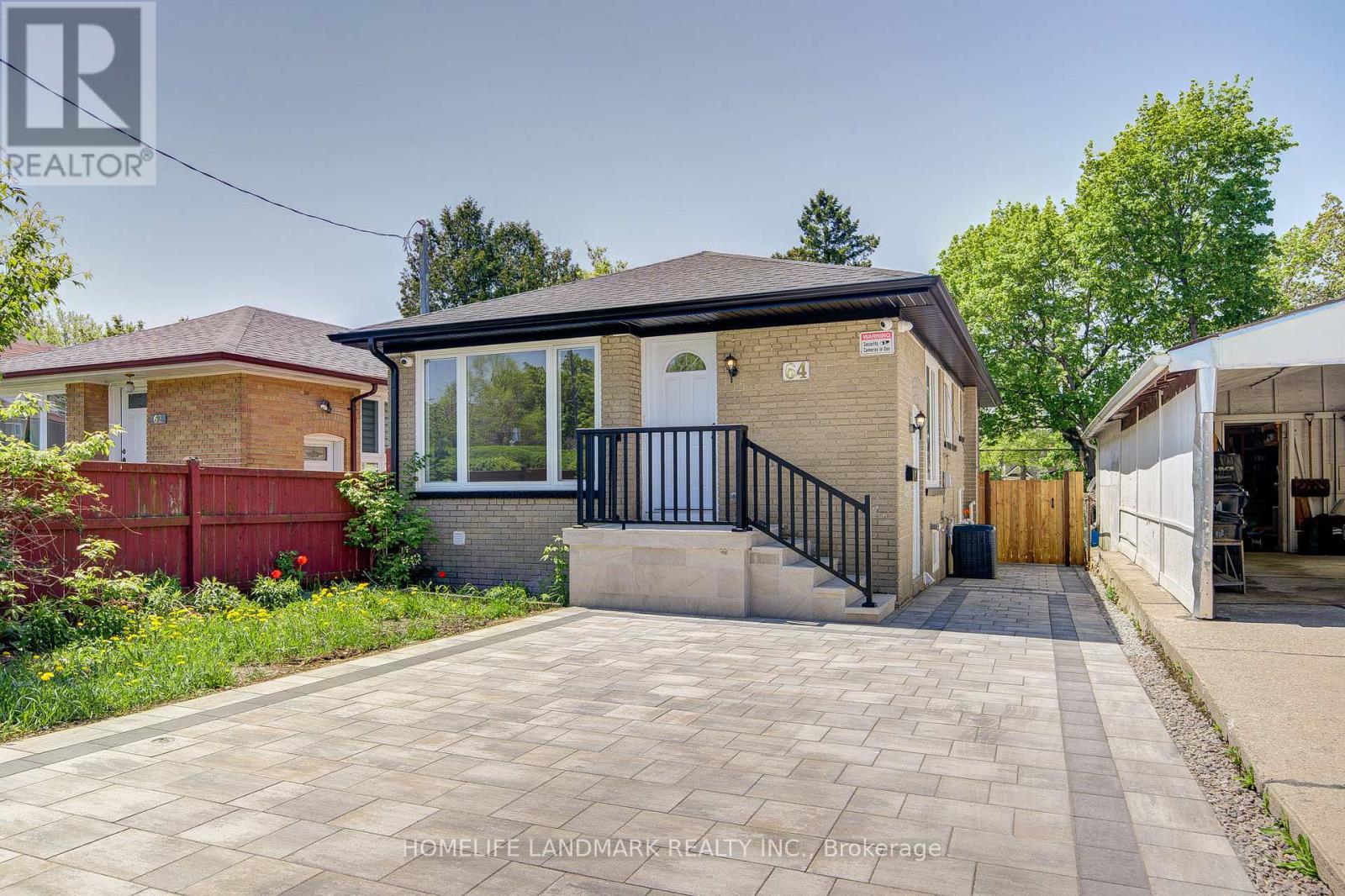 64 LAUREL AVENUE, Toronto, Ontario