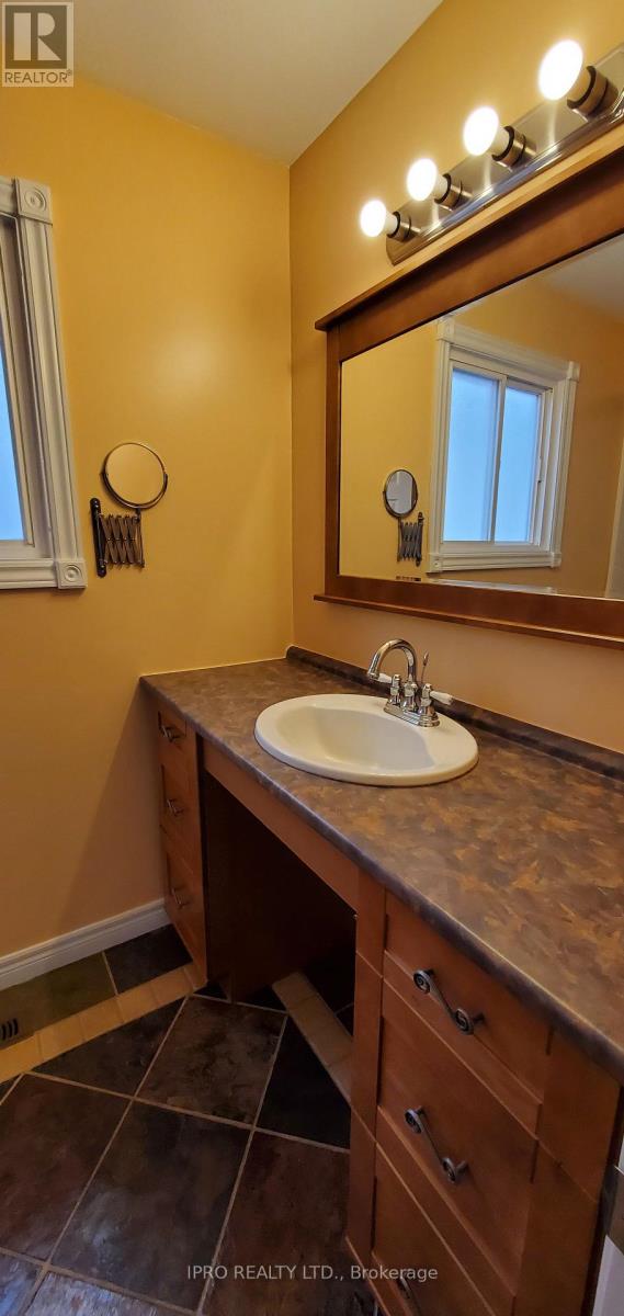 12 Simmons Boulevard, Brampton (Madoc), Ontario  L6V 3V5 - Photo 27 - W12050860