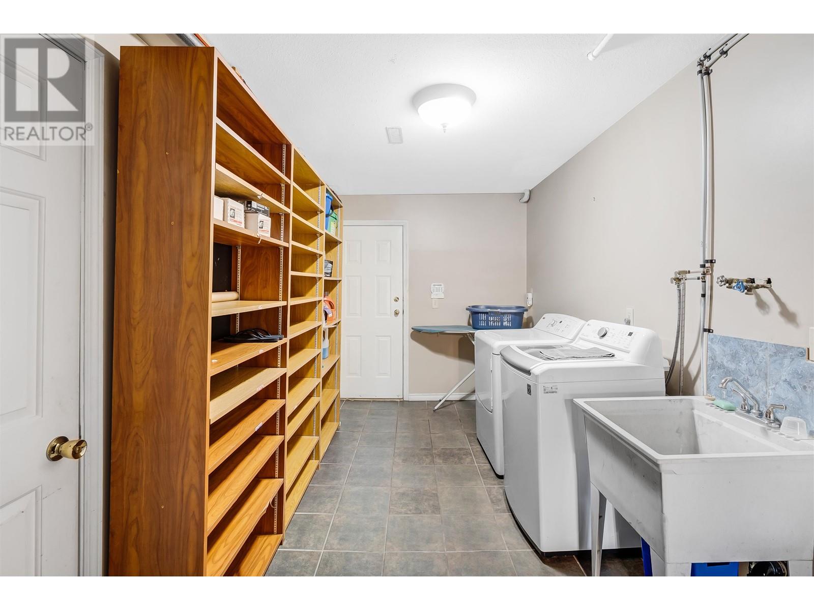 5655 Laurel Street, Burnaby, British Columbia  V5G 1N4 - Photo 29 - R3004073