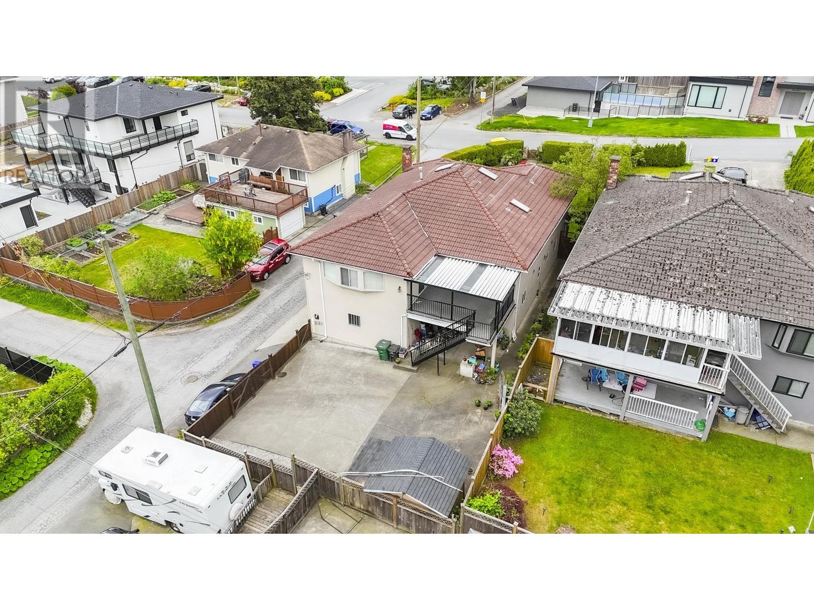 5655 Laurel Street, Burnaby, British Columbia  V5G 1N4 - Photo 37 - R3004073