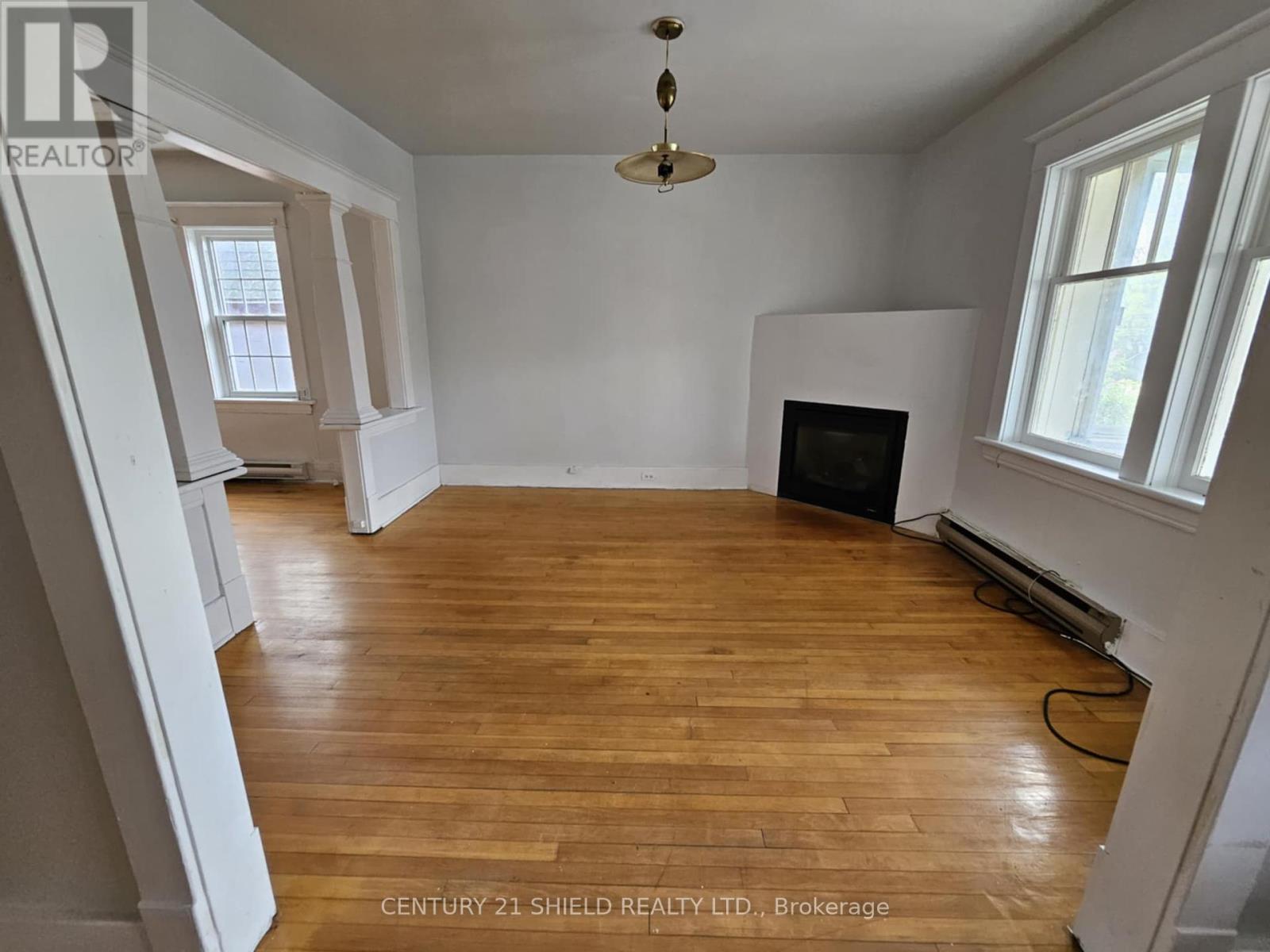 Property at 125 MARLBOROUGH STREET image 5