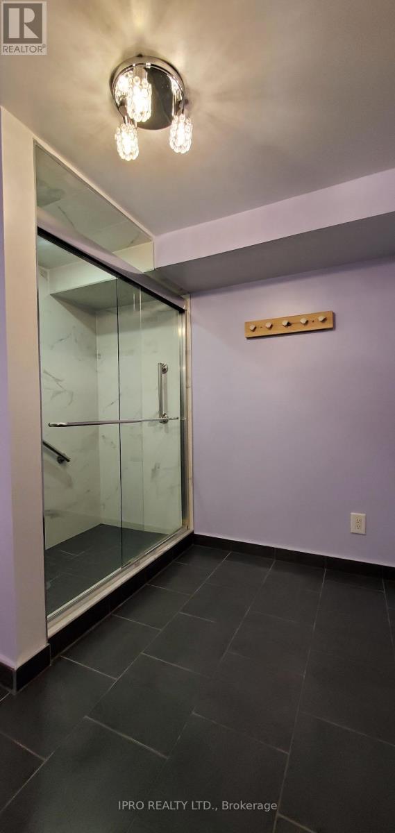 12 Simmons Boulevard, Brampton (Madoc), Ontario  L6V 3V5 - Photo 34 - W12050860