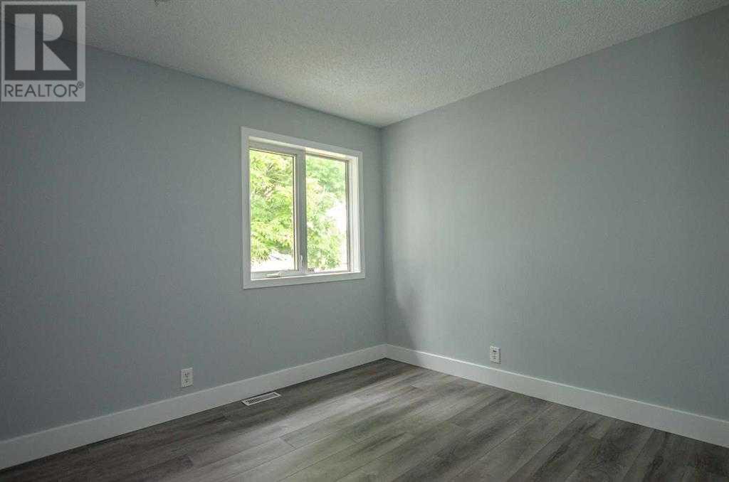 150 Leigh Crescent, Fort Mcmurray, Alberta  T9K 1K6 - Photo 13 - A2220985