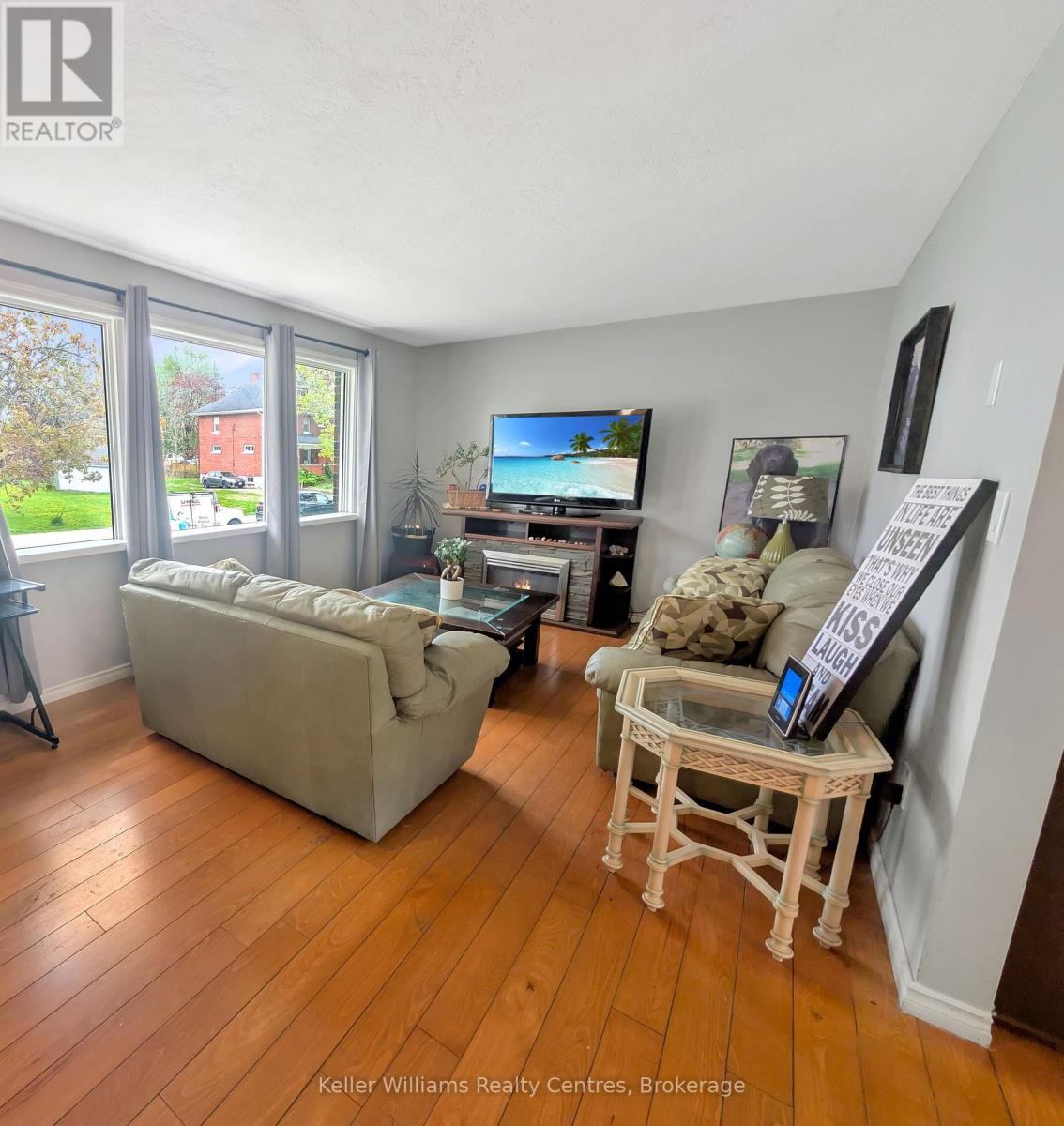 78 Elgin Avenue, Arran-Elderslie, Ontario  N0H 2N0 - Photo 11 - X12153809