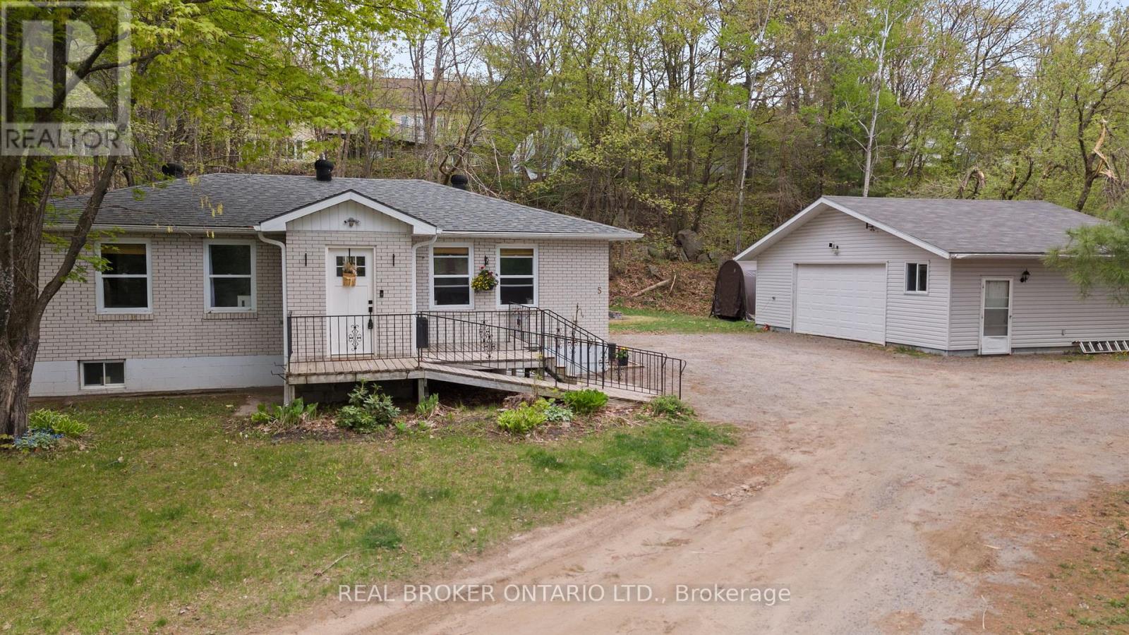5 WILSHIER BOULEVARD, Bracebridge, Ontario