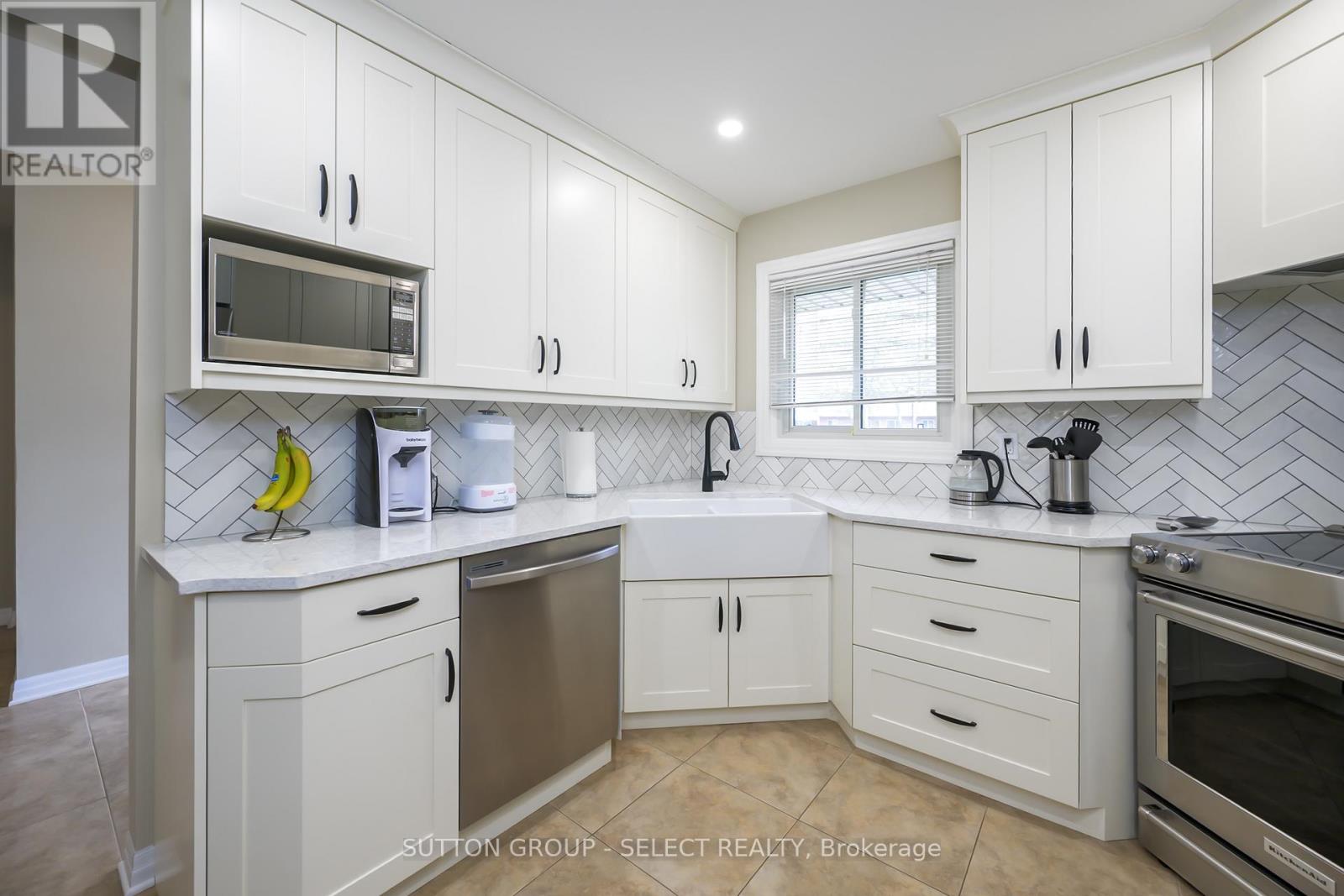 716 Fanshawe Park Road E, London North, Ontario  N5X 2B9 - Photo 12 - X12156902