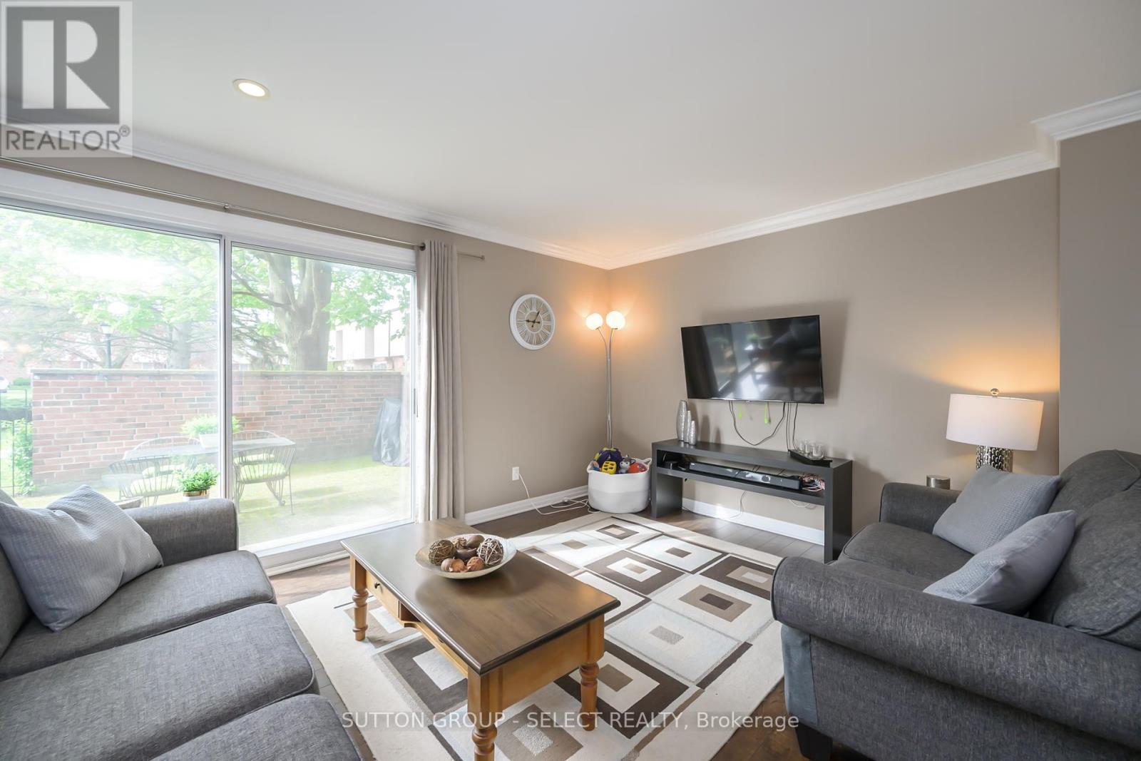 716 Fanshawe Park Road E, London North, Ontario  N5X 2B9 - Photo 16 - X12156902