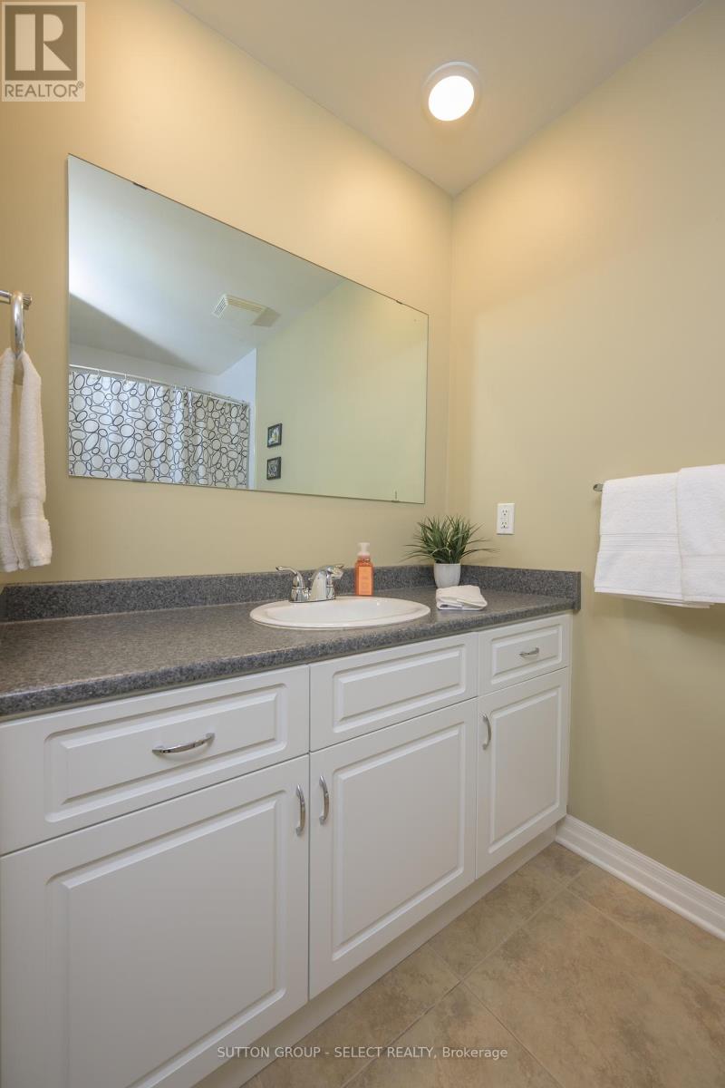 716 Fanshawe Park Road E, London North, Ontario  N5X 2B9 - Photo 28 - X12156902