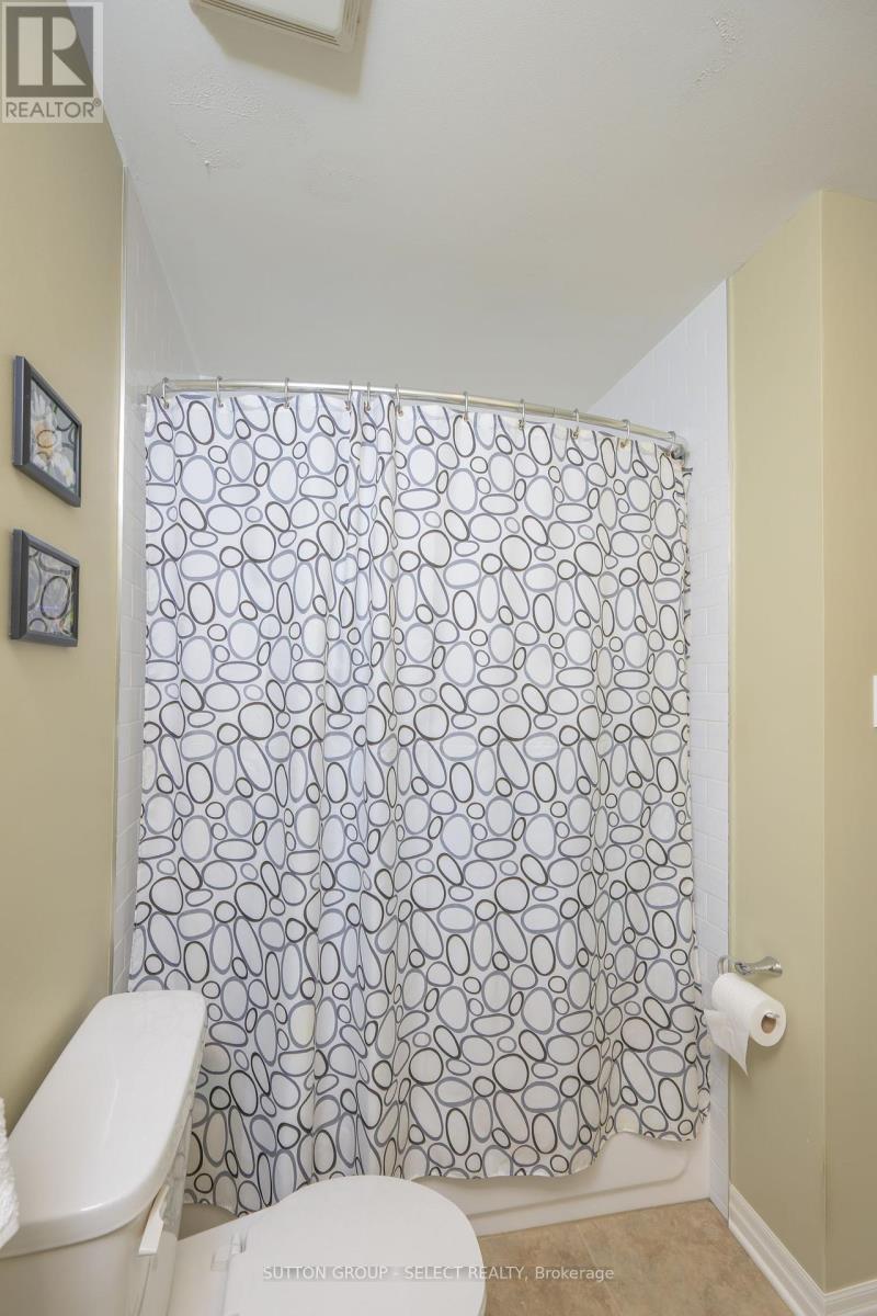 716 Fanshawe Park Road E, London North, Ontario  N5X 2B9 - Photo 29 - X12156902