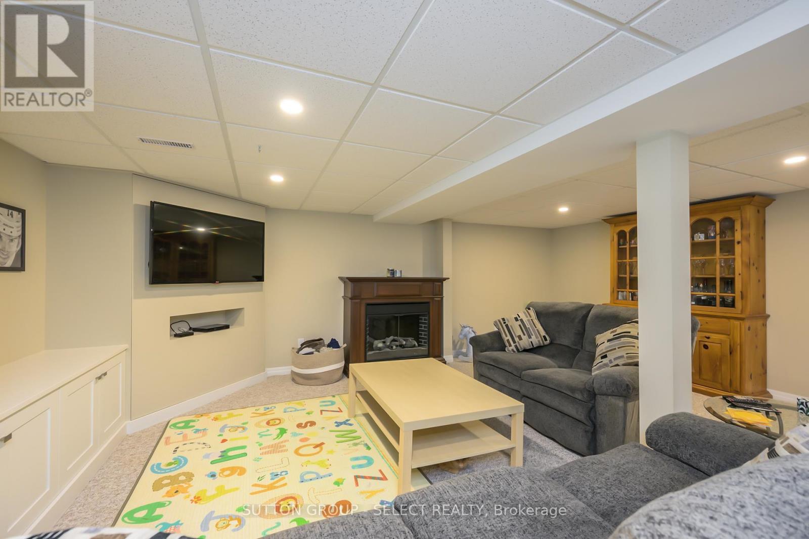 716 Fanshawe Park Road E, London North, Ontario  N5X 2B9 - Photo 30 - X12156902