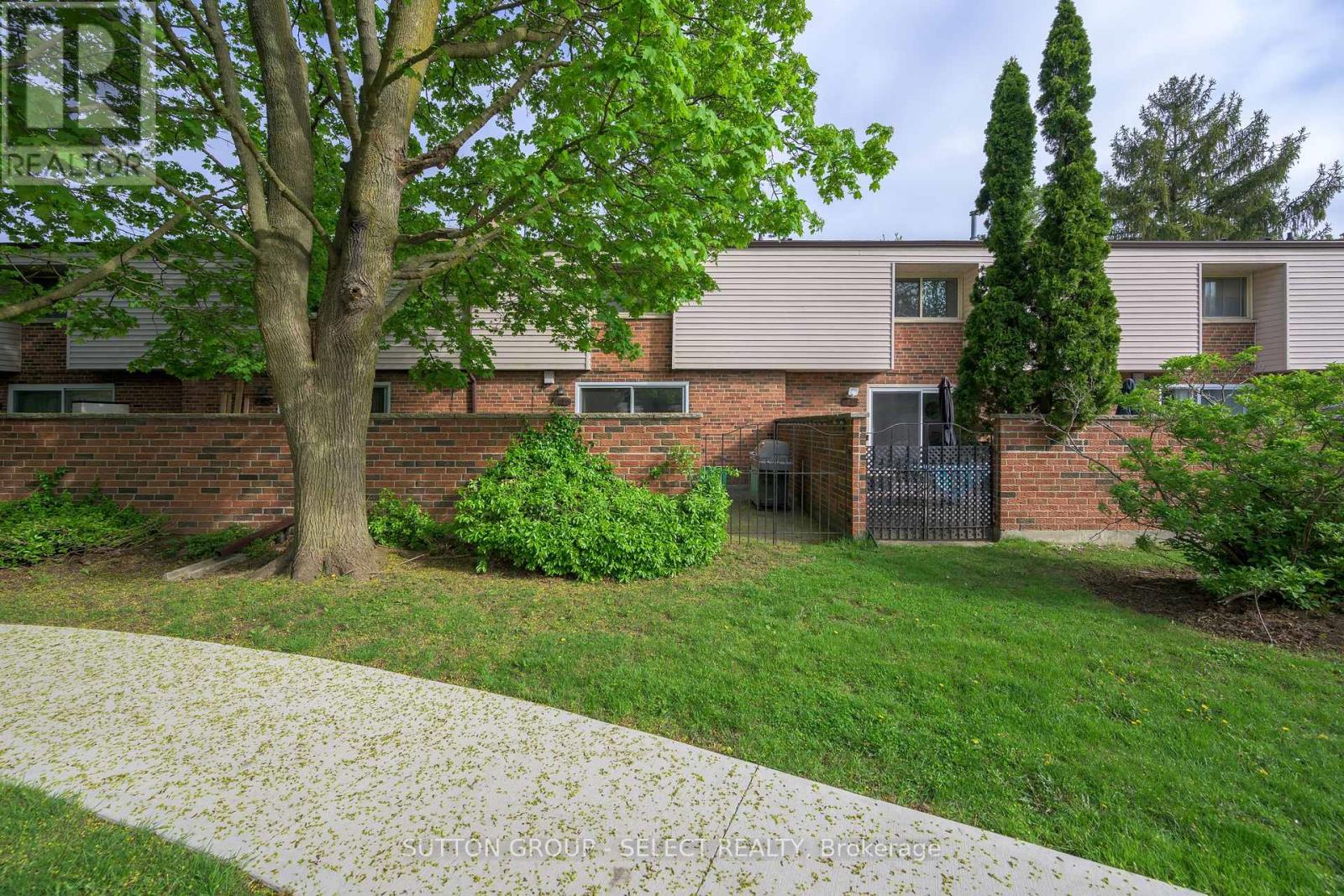 716 Fanshawe Park Road E, London North, Ontario  N5X 2B9 - Photo 6 - X12156902