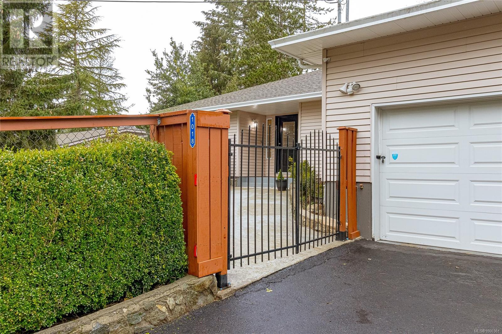 Property at 1018 Benvenuto Ave image 3