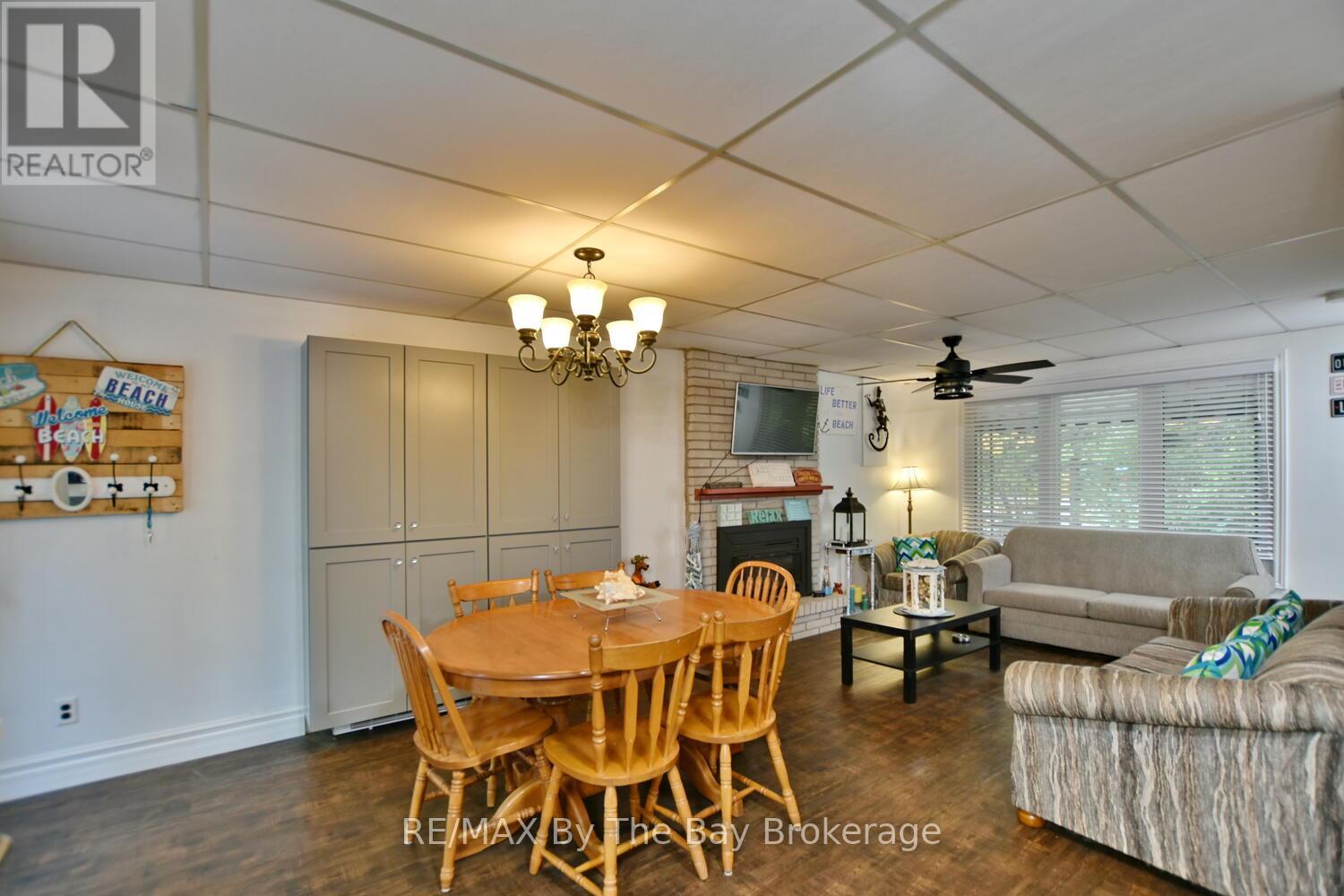 37 37th Street N, Wasaga Beach, Ontario L9Z 2B6 - Photo 12 - S12156909