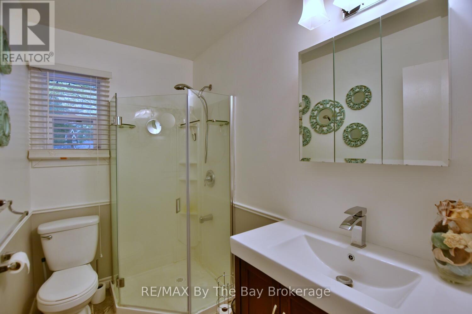 37 37th Street N, Wasaga Beach, Ontario L9Z 2B6 - Photo 17 - S12156909