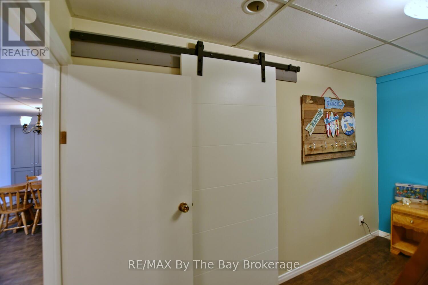 37 37th Street N, Wasaga Beach, Ontario L9Z 2B6 - Photo 19 - S12156909