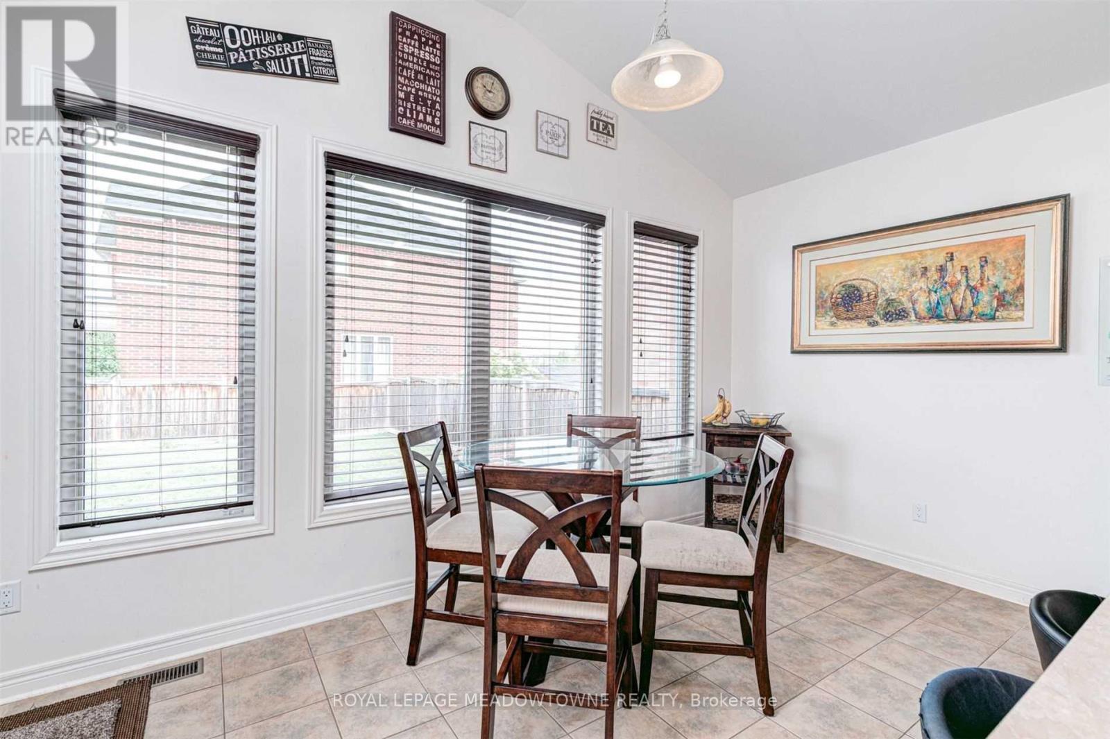 68 Amberwing Landing, Bradford West Gwillimbury, Ontario  L3Z 0H9 - Photo 14 - N12156907