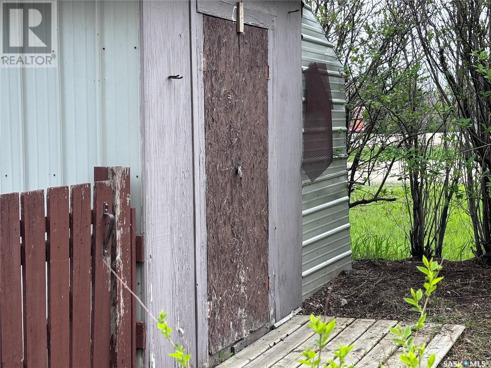 55 Ponderosa, Swift Current, Saskatchewan  S9H 3X6 - Photo 6 - SK006267